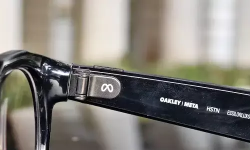 Apples Future Smart Glasses and Headsets May Turn into Health Trackers