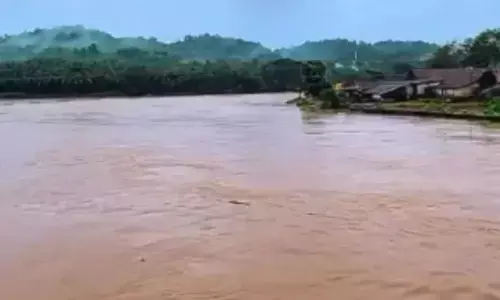 Nethravathi overflow forces evacuations across Bantwal low-lying zones