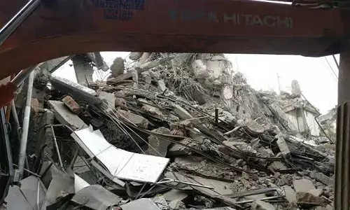 8-yr-old killed as rain triggers roof collapse