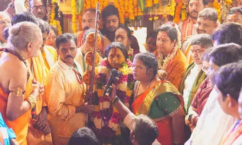 Mahankali Rangam: Oracle predicts bountiful rains; warns of loss of lives