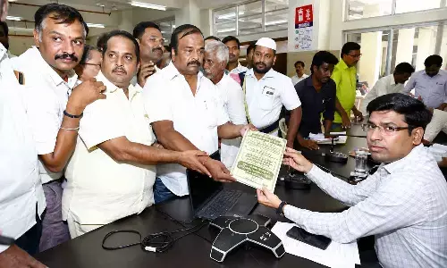 APSRTC Employees’ JAC leaders submitting a memorandum signed by employees to the Tirupati District Collector, seeking protection of APSRTC and resolution of pending employee issues, on Monday