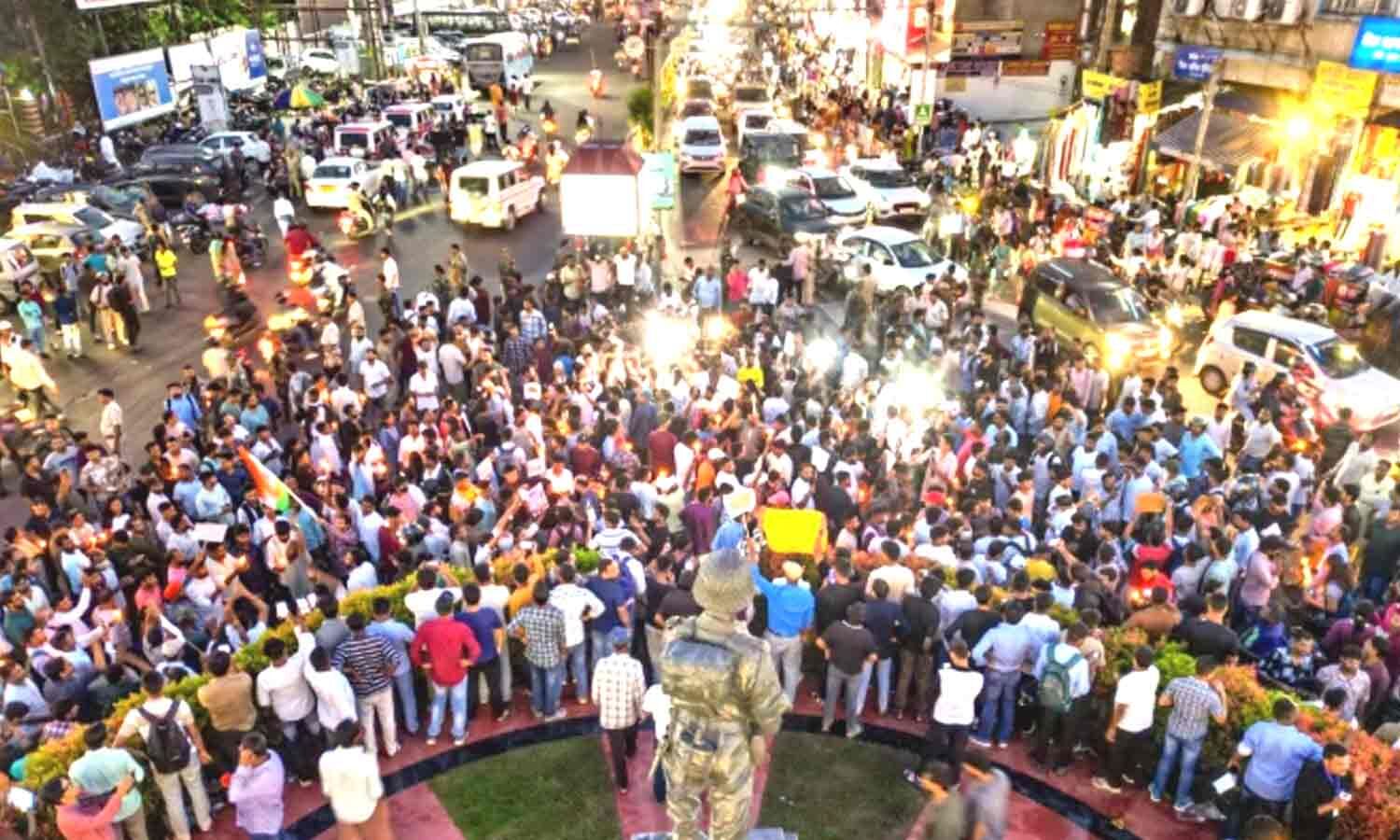 Students Marched To Jharkhand Assembly At The 17th Day Of Their Protest Amid Demands Of Reforms In Recruiting Process