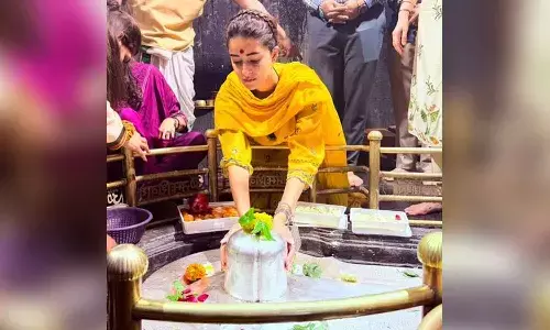 Ananya Panday offers prayers at Bhimashankar Jyotirlinga on Sawan Shivratri