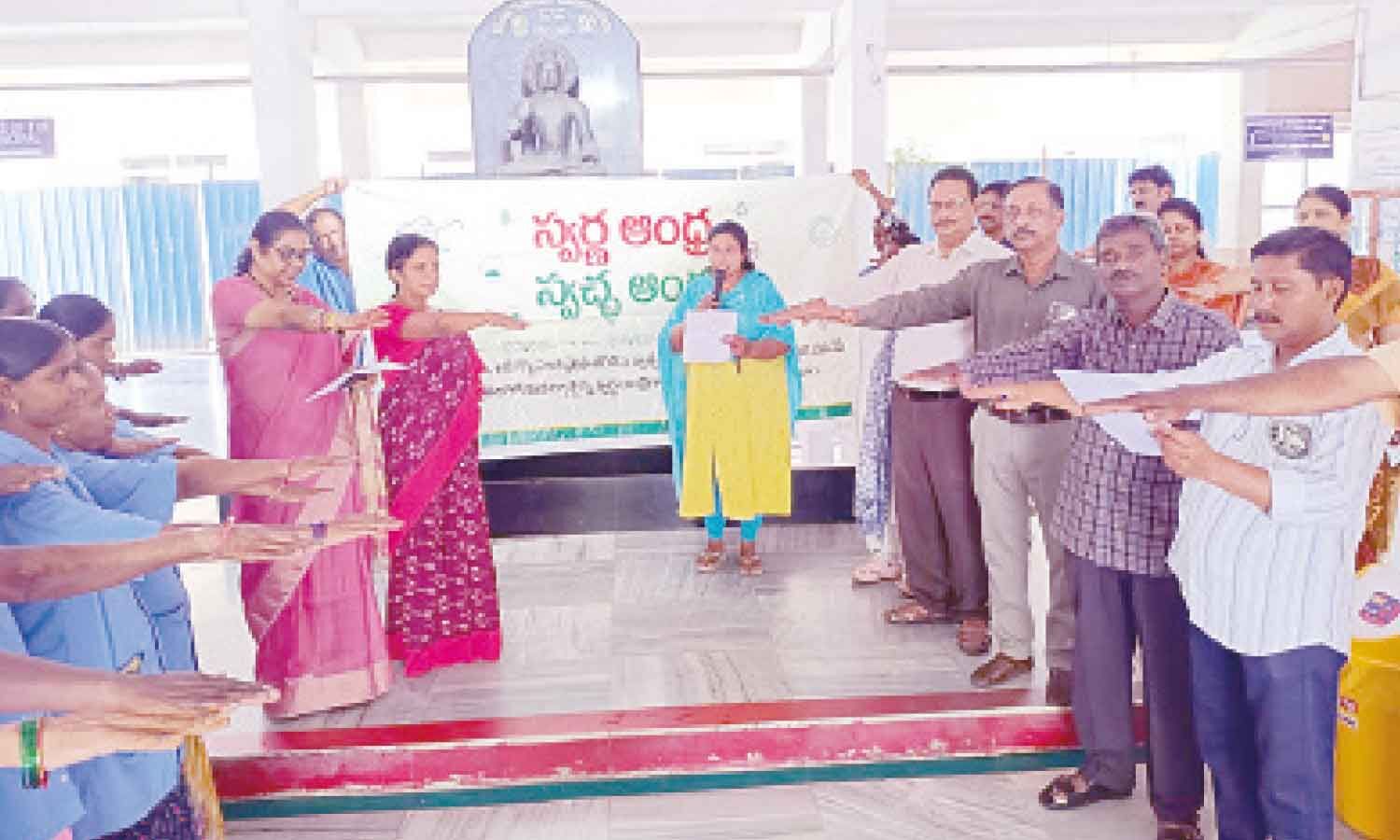 Students, staff take up cleanliness drives