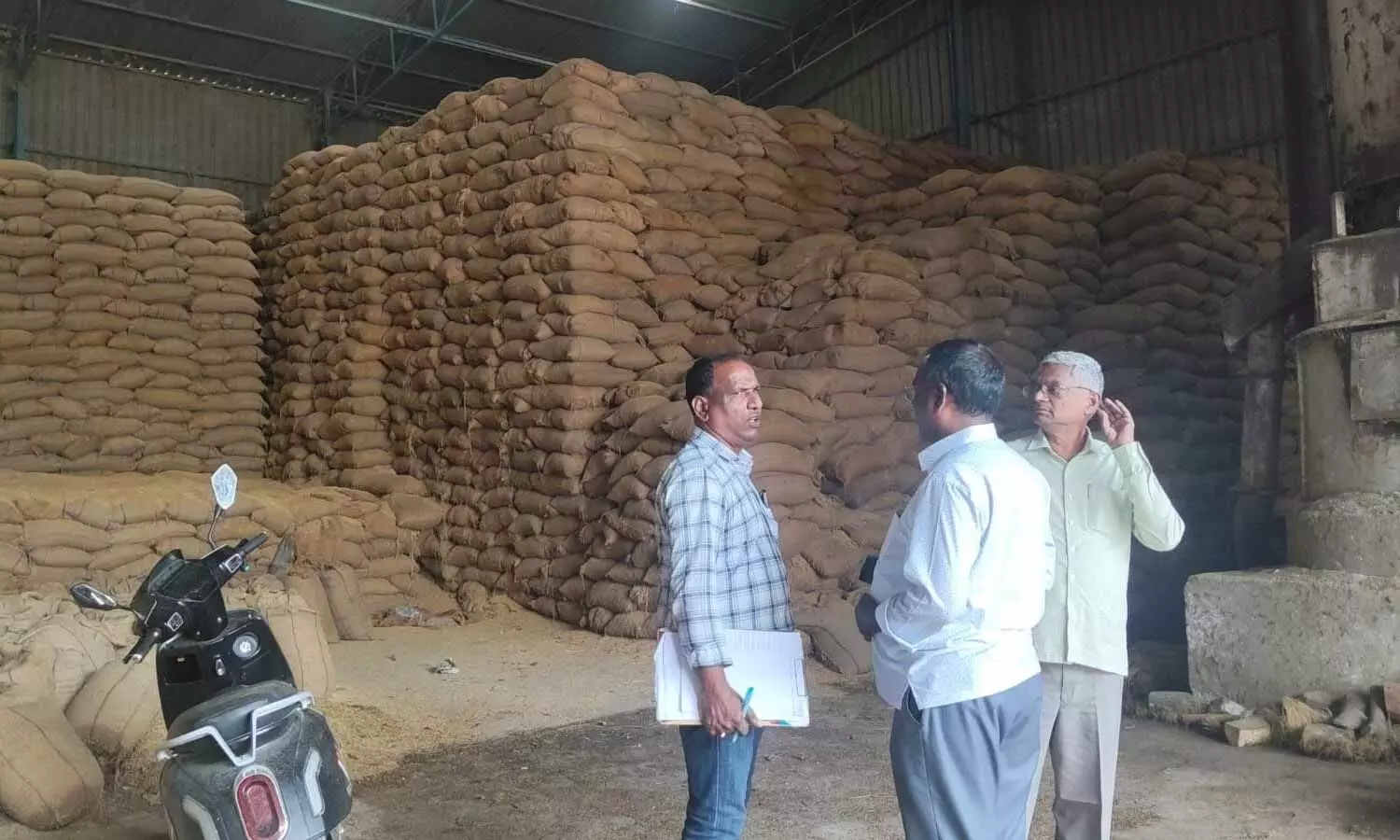Paddy shortage found at rice mill