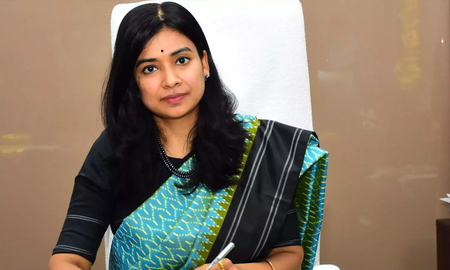 Collector Garima leads drive against invasive alien weeds in Sircilla