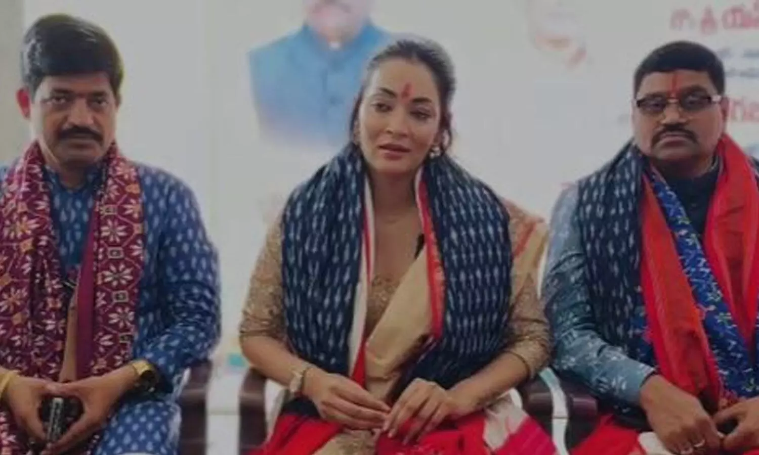 Youth encouraged to undertake handloom weaving