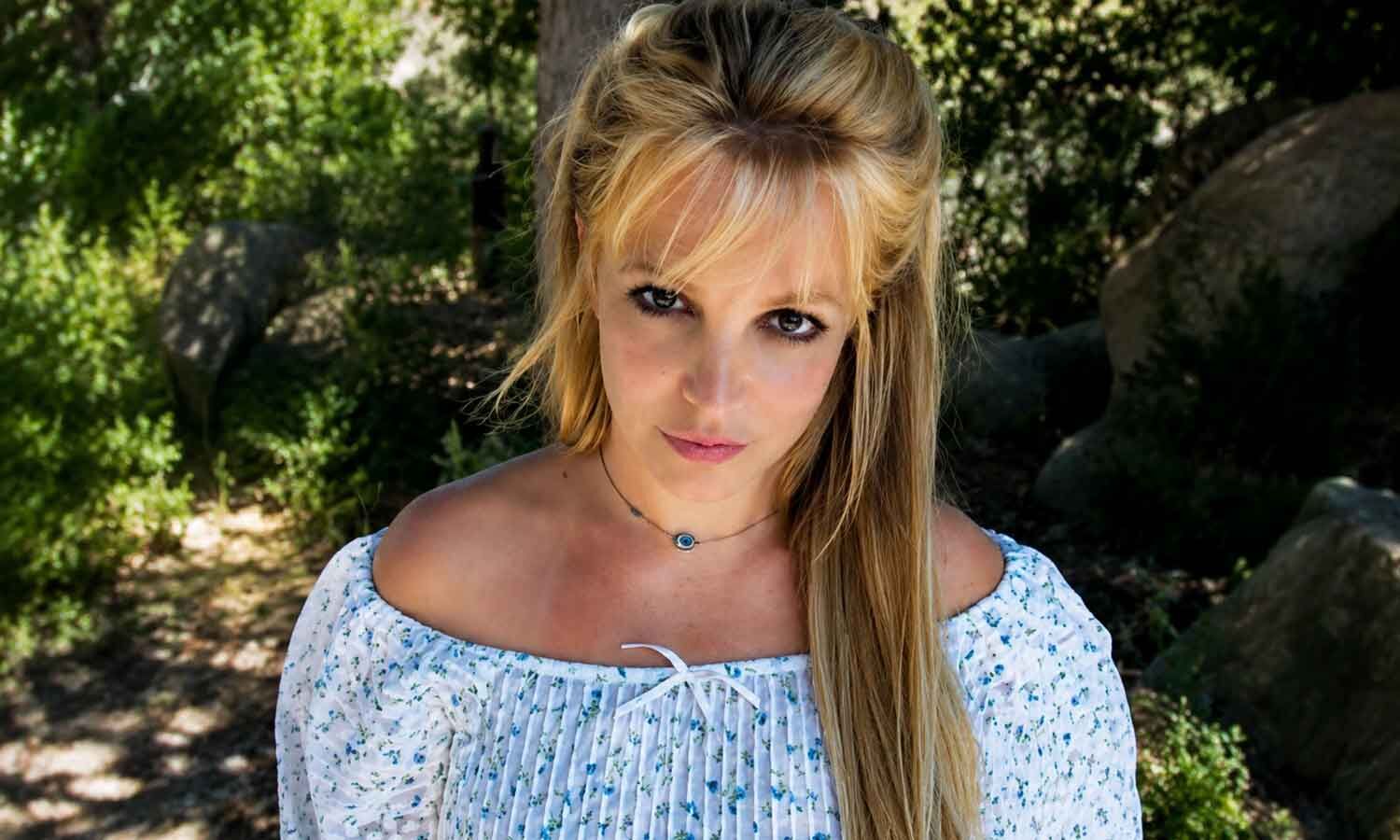 Britney spears says she felt like a ‘Robot’ during peak of pop career
