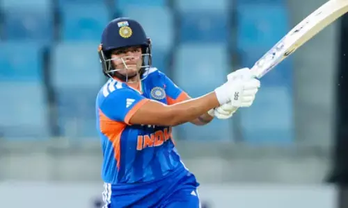 India appeared firmly in control at 101/2 at the halfway mark