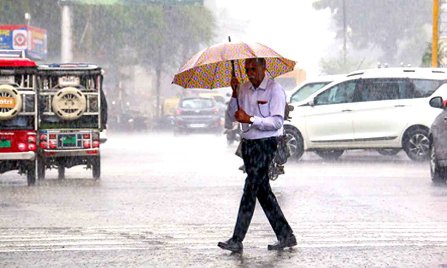 Thunderstorms and Moderate Rain Forecast Across Tamil Nadu