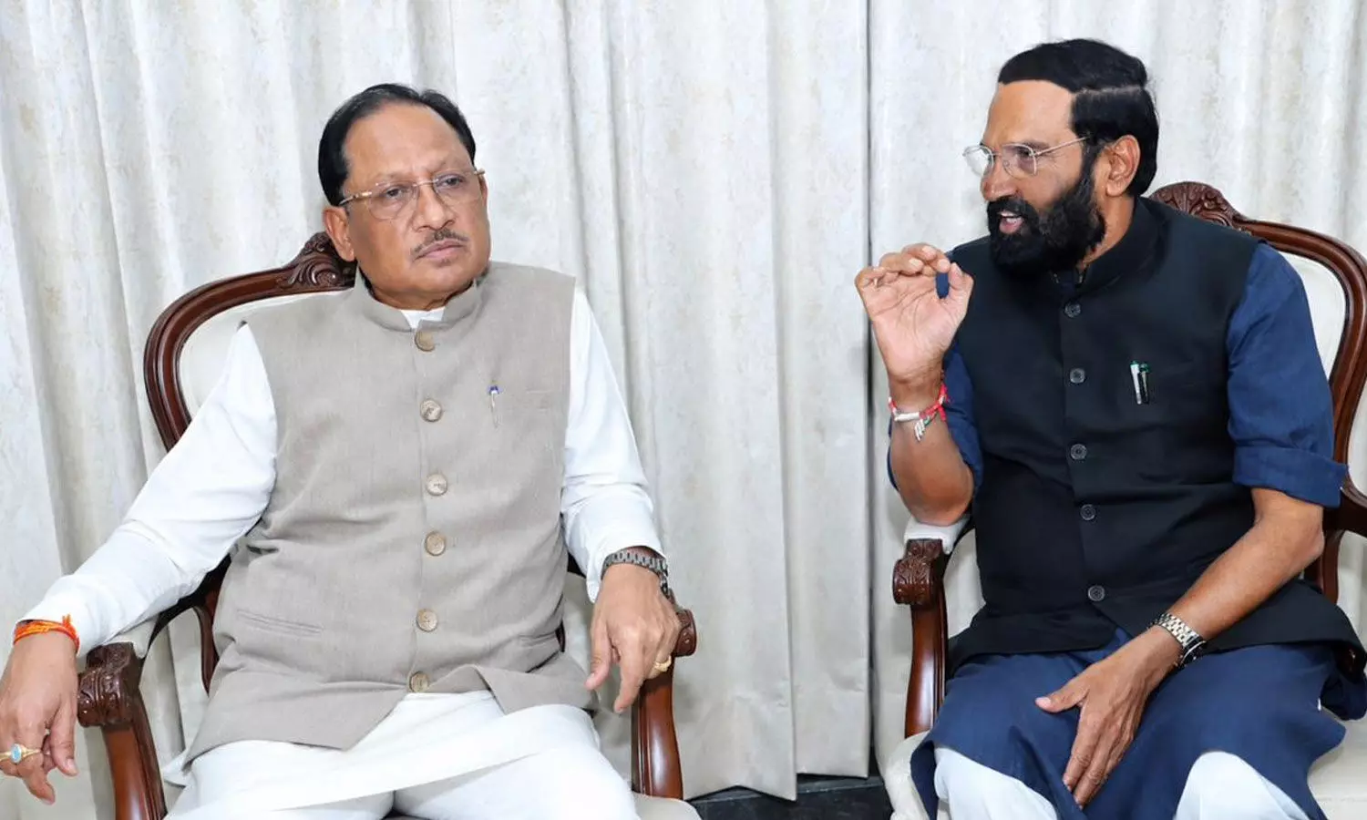 Uttam Seeks Chhattisgarh NOC for Sammakka Sarakka Barrage, Assures Full Compensation