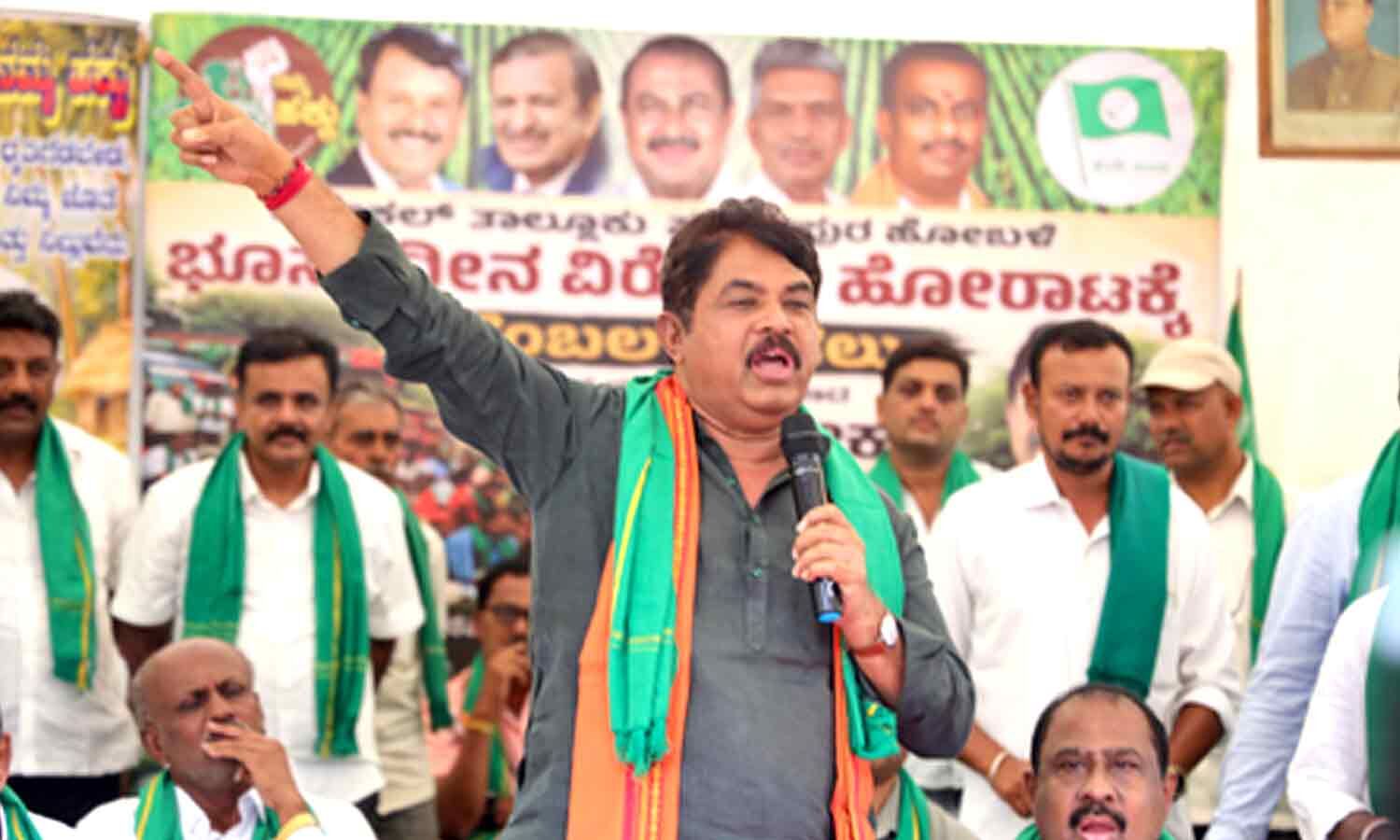 Karnataka BJP alleges Delhi control after park Bill withdrawal