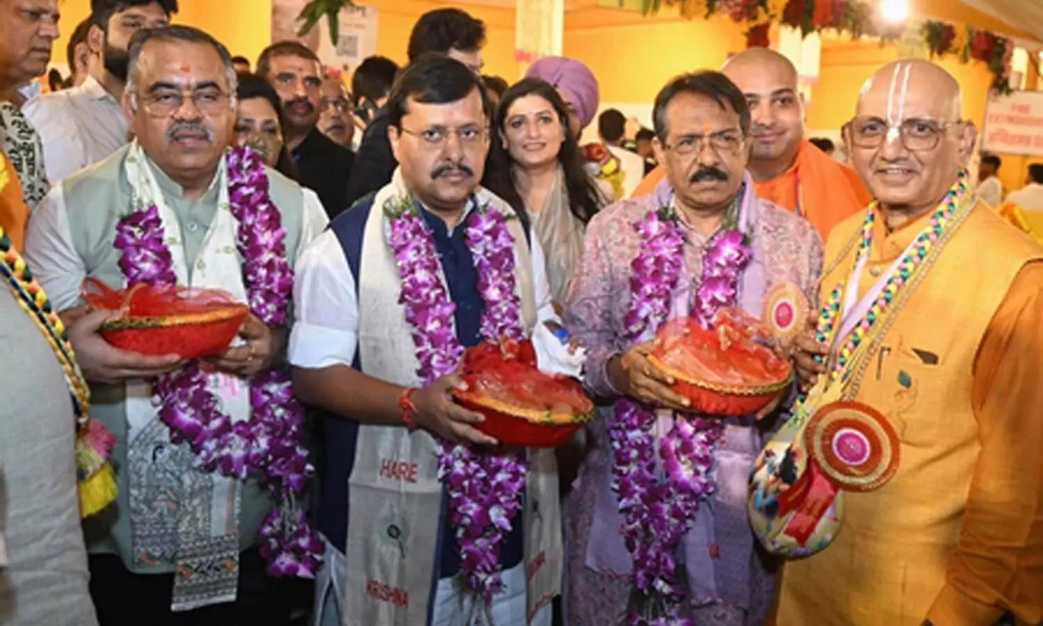 BJP chief Nitin Nabin offers prayers at Delhis ISKCON temple on Janmashtami, prays for peace and prosperity BJP chief Nitin Nabin offers prayers at Delhis ISKCON temple on Janmashtami, prays for peace and prosperity