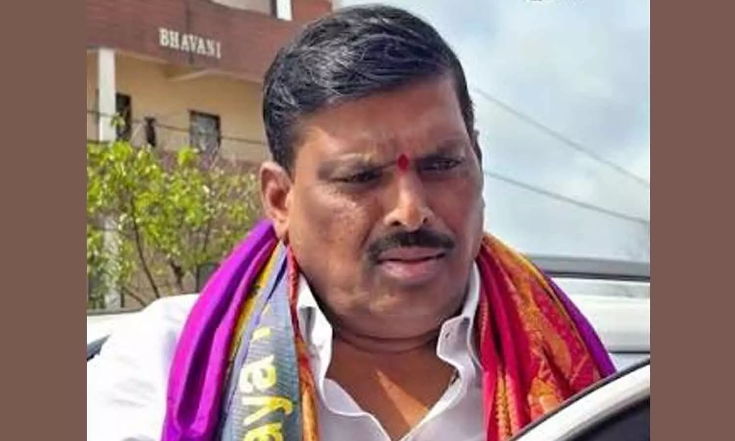Warangal Congress leaders, including MLC Basavaraju Saraiah Warangal Congress leaders, including MLC Basavaraju Saraiah