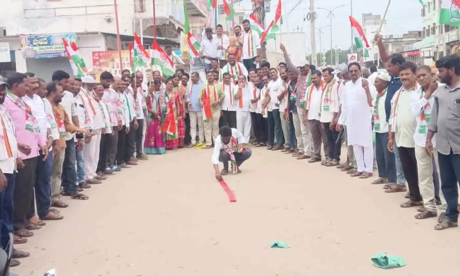 Congress celebrates state govt’s 1,000 days in office Congress celebrates state govt’s 1,000 days in office