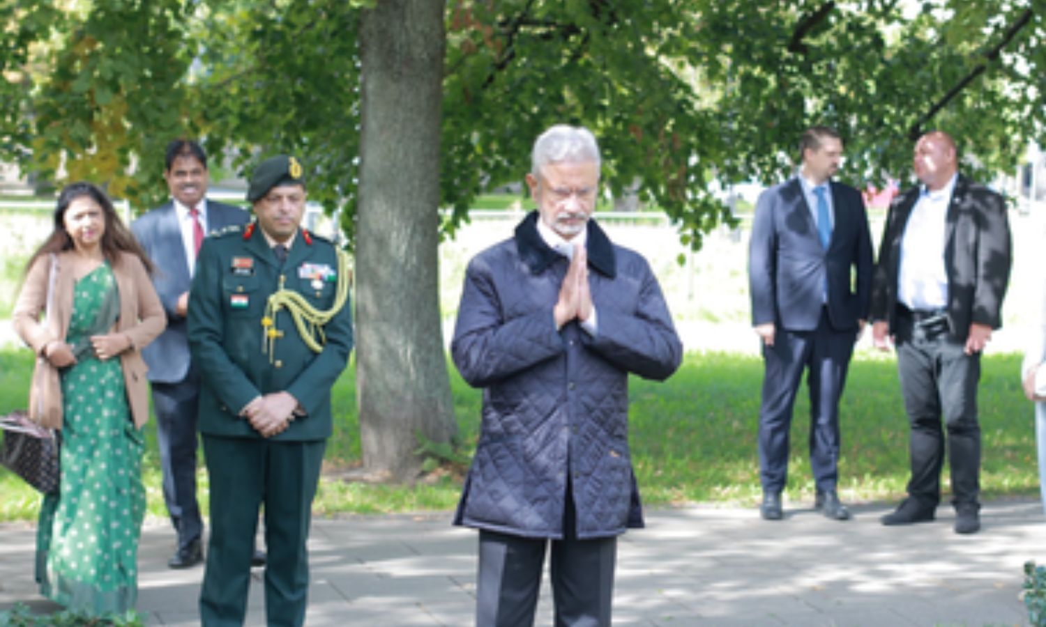 Jaishankar Honors Indian Wartime Humanitarian Legacies in Warsaw