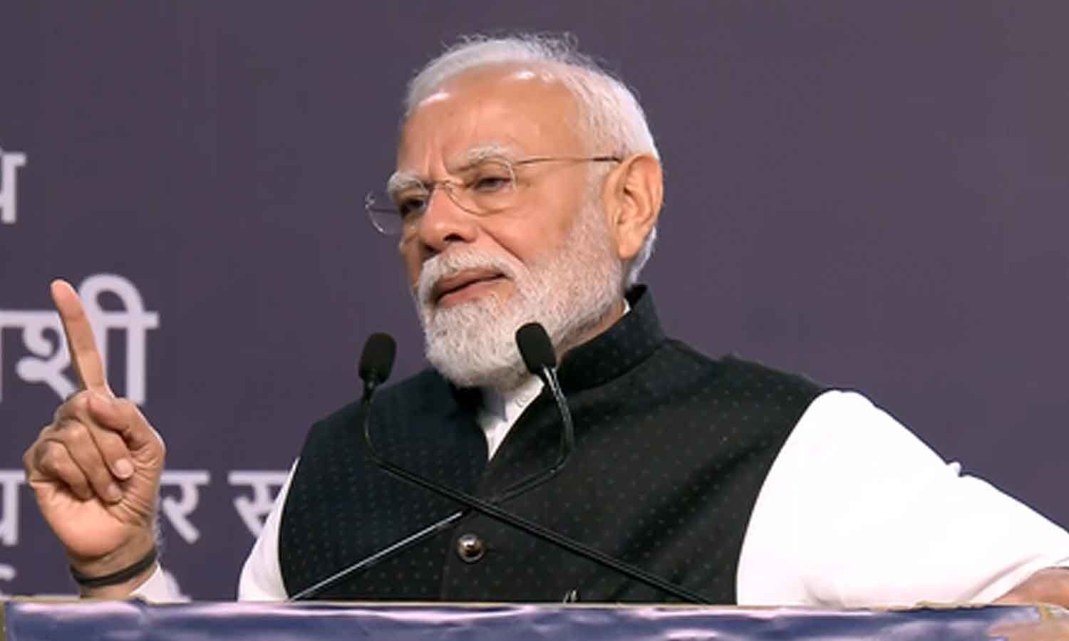 Modi Highlights 7.8% Growth, Contrasts Pre-2014 Policy Paralysis