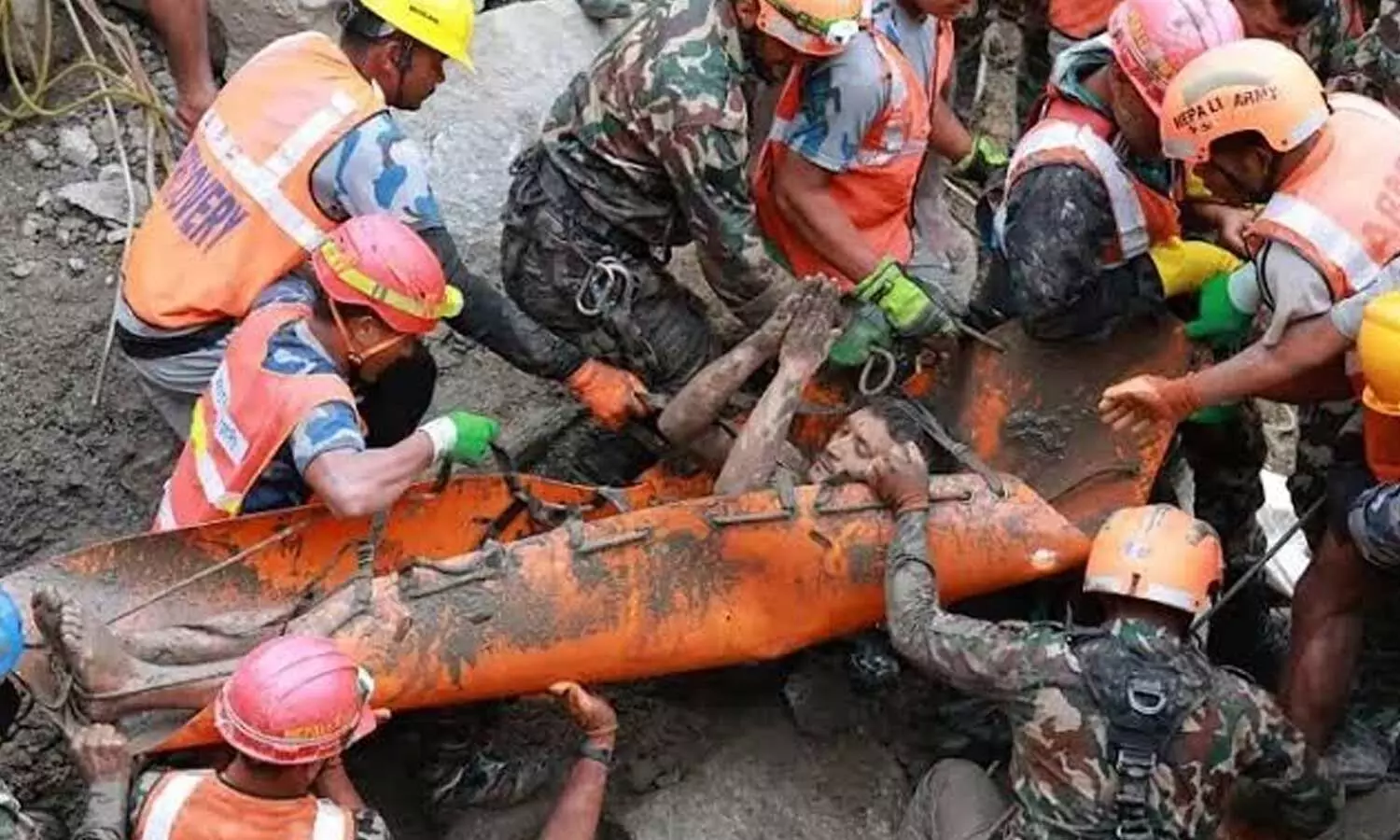 Chinese national rescued from tunnel on Day 10 Chinese national rescued from tunnel on Day 10