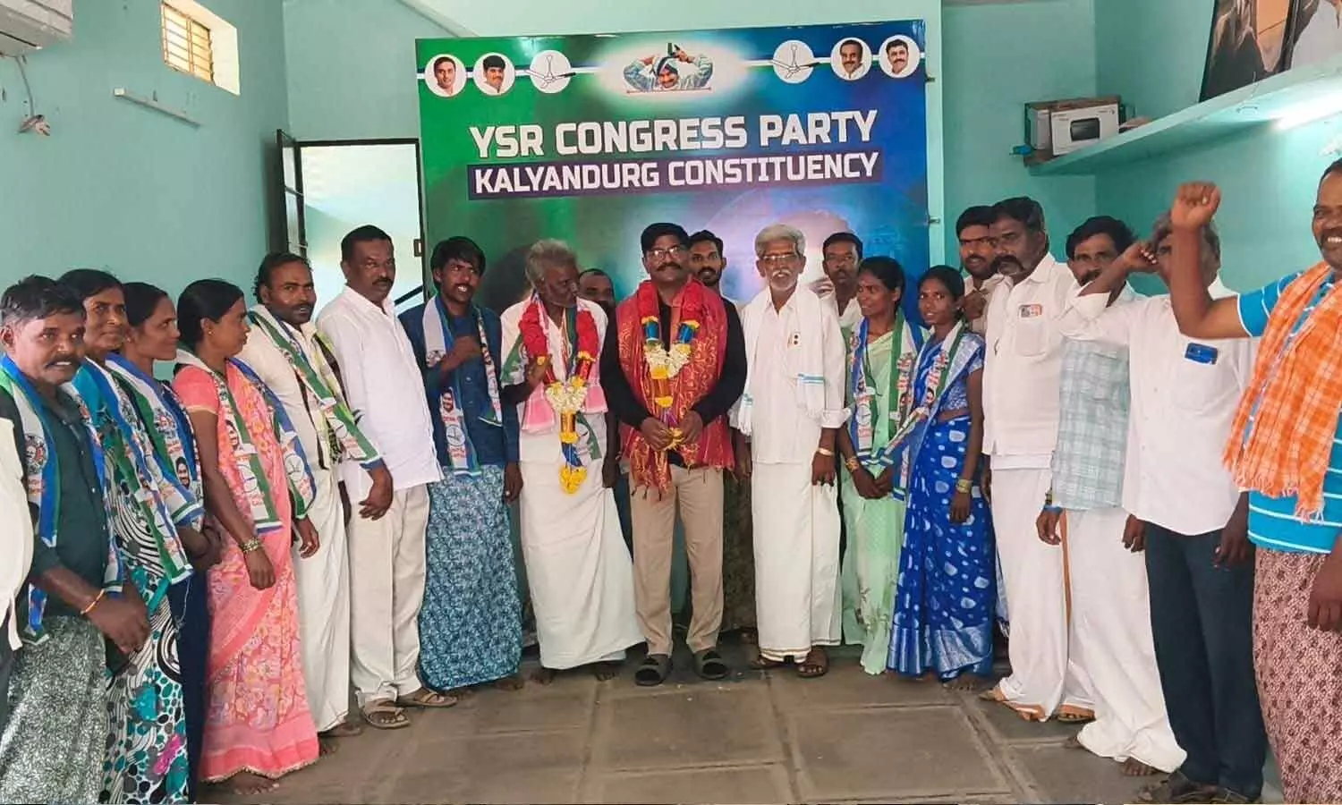 Setback for TDP as eight families join YSRCP in Kalyandurg Setback for TDP as eight families join YSRCP in Kalyandurg