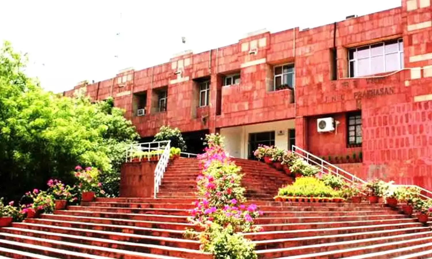 JNU Professor Accused of Sexual Harassment by 10 Students, ICC Begins Probe JNU Professor Accused of Sexual Harassment by 10 Students, ICC Begins Probe