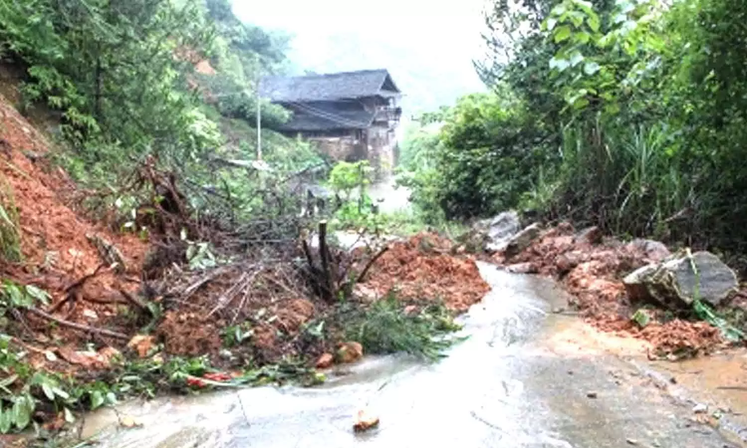 Mudslide, landslide leave 2 dead, 10 missing in Chinas Jiangxi Mudslide, landslide leave 2 dead, 10 missing in Chinas Jiangxi