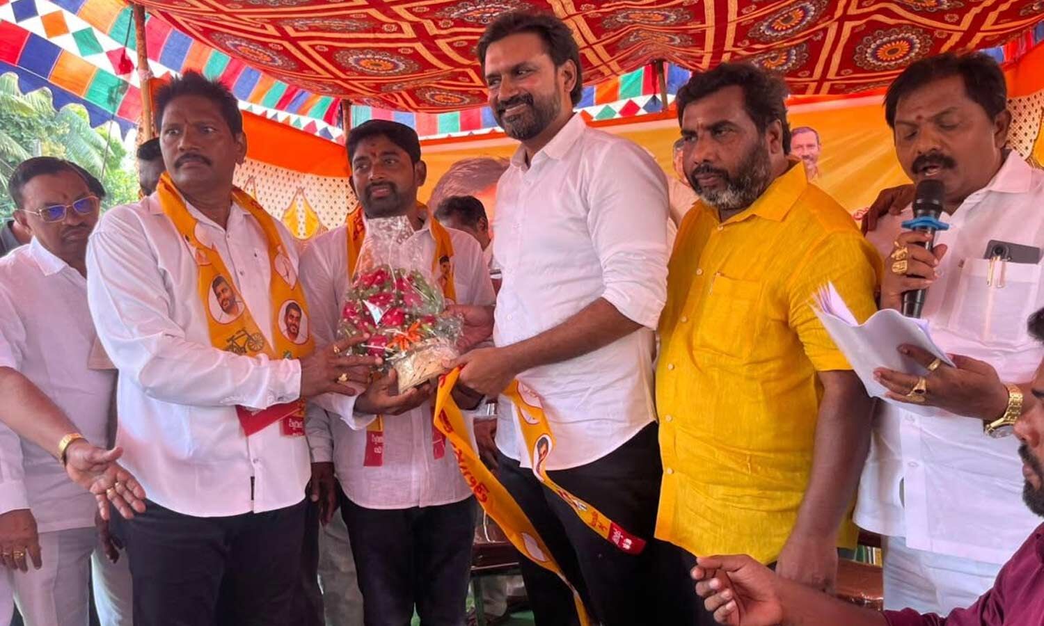 Over 250 YSRCP Workers Join TDP in Rajamahendravaram