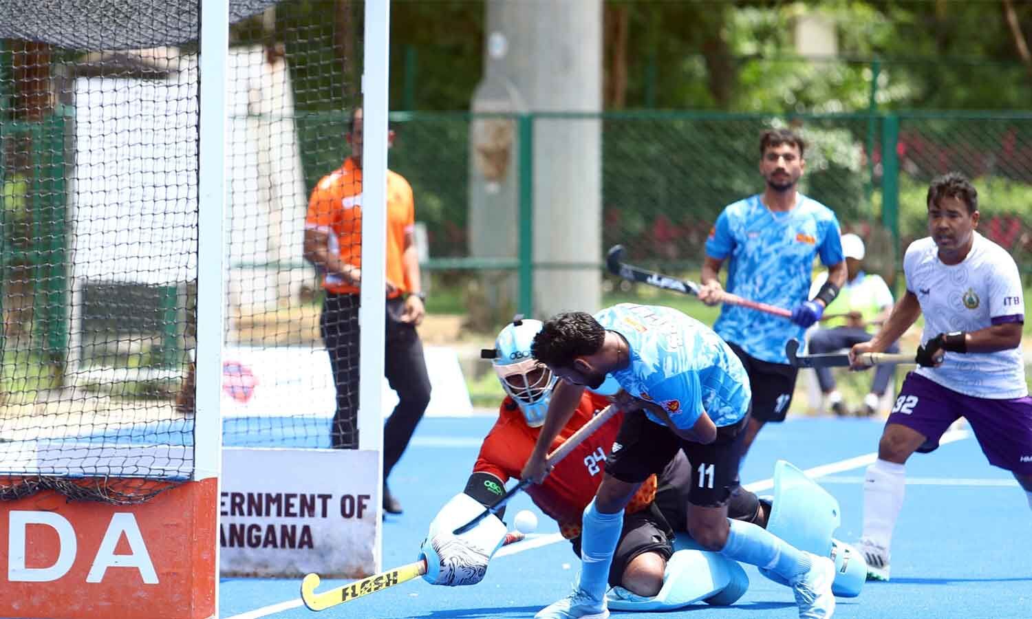 Punjab & Sind Bank Crush Defence Accounts 13-1 in Hyderabad