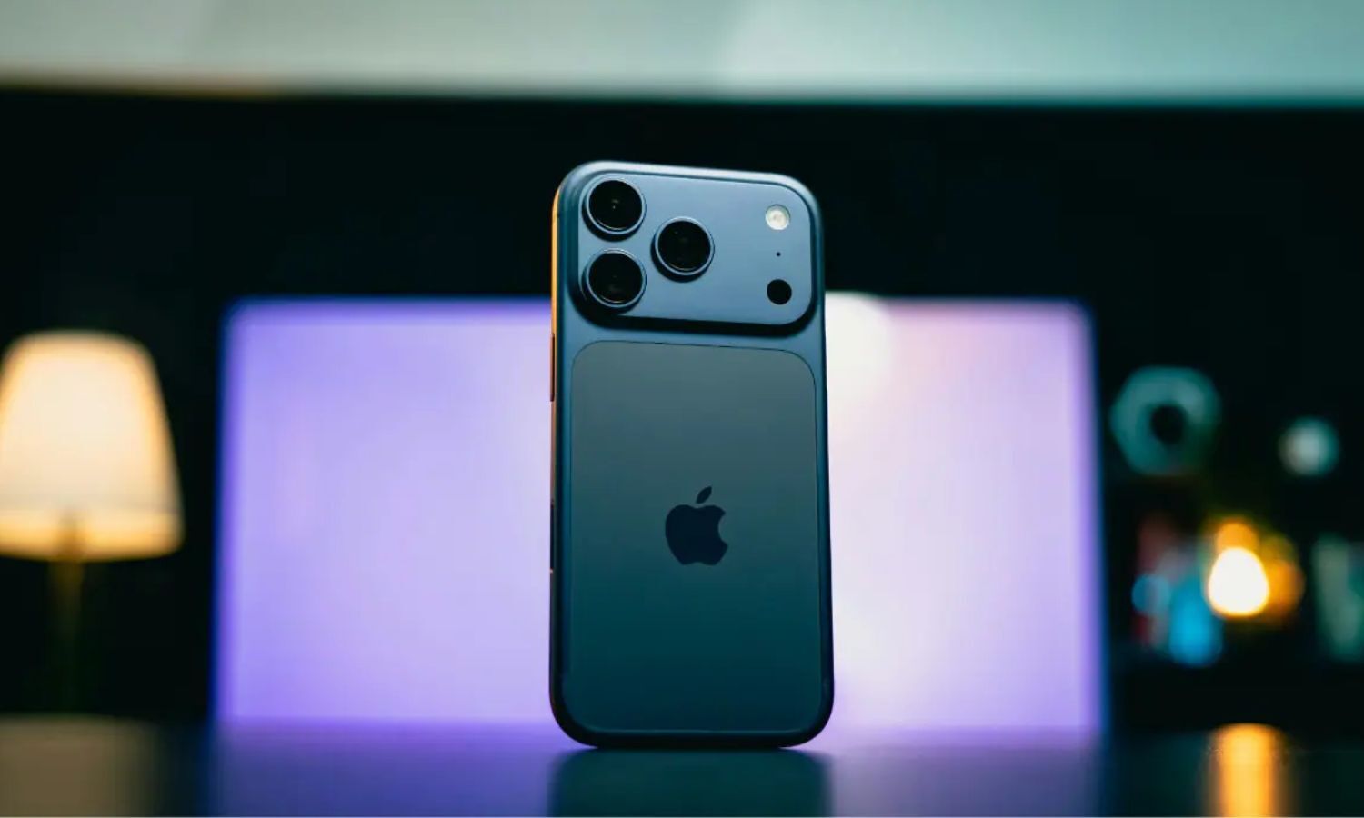 Flipkart Slashes iPhone 17 Pro Price to Rs 90,250 Ahead of Apple’s Next Launch