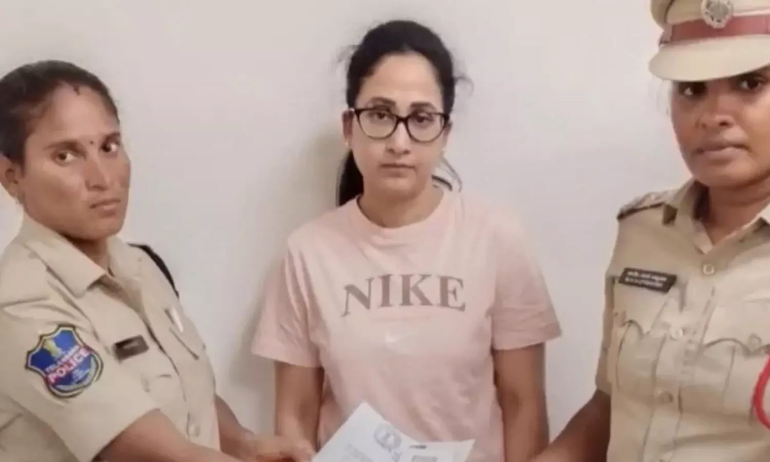 YouTuber Anne Rama Nandana detained at RGIA YouTuber Anne Rama Nandana detained at RGIA