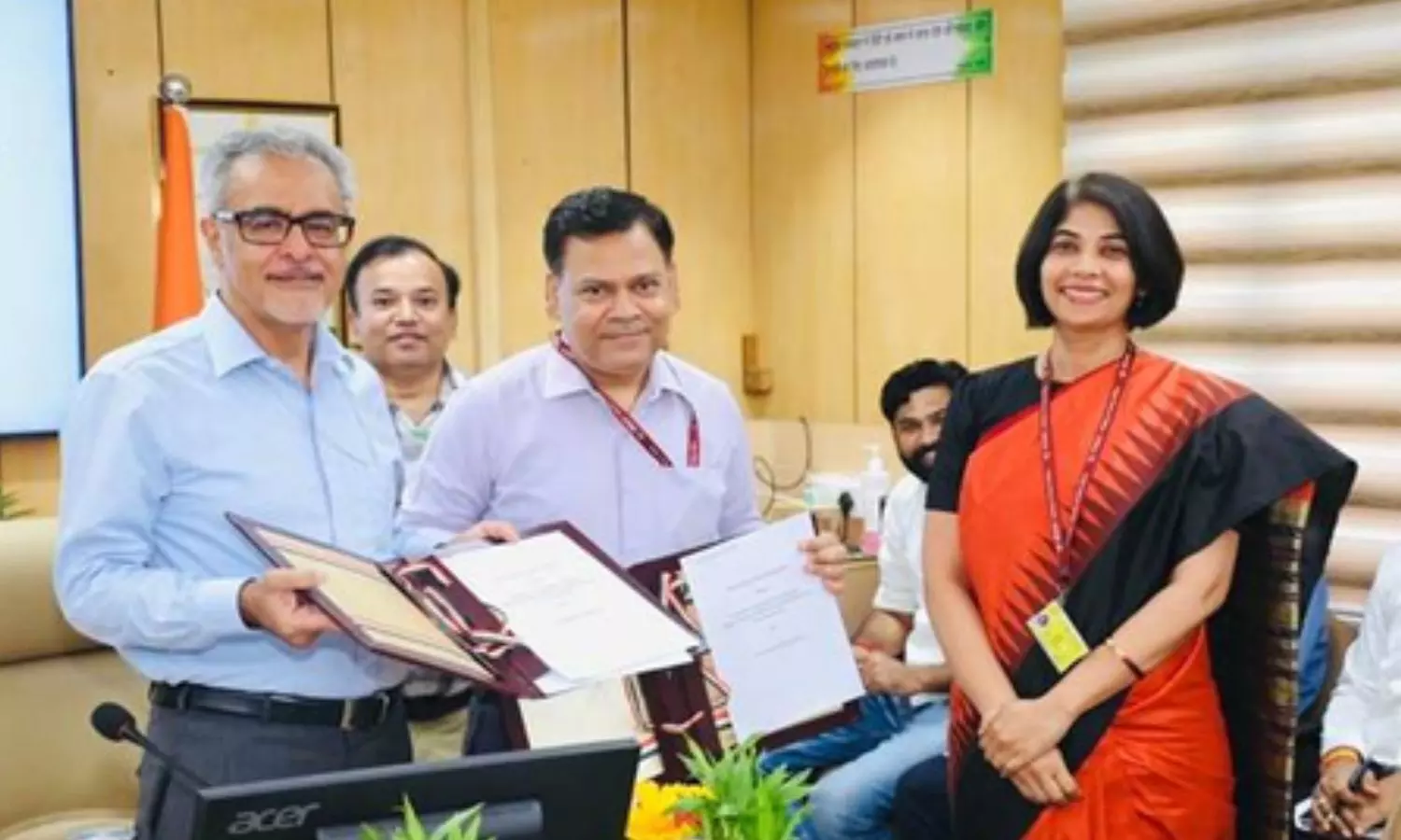 The Department of Food & Public Distribution and the Food Corporation of India has signed a Memorandum of Understanding The Department of Food & Public Distribution and the Food Corporation of India has signed a Memorandum of Understanding
