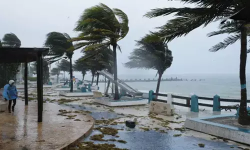 Hurricane Lowell prompts warnings for Hawaii
