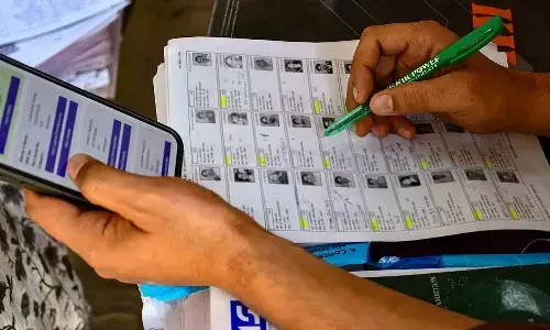 Voters of demolished colonies can fill Form 8