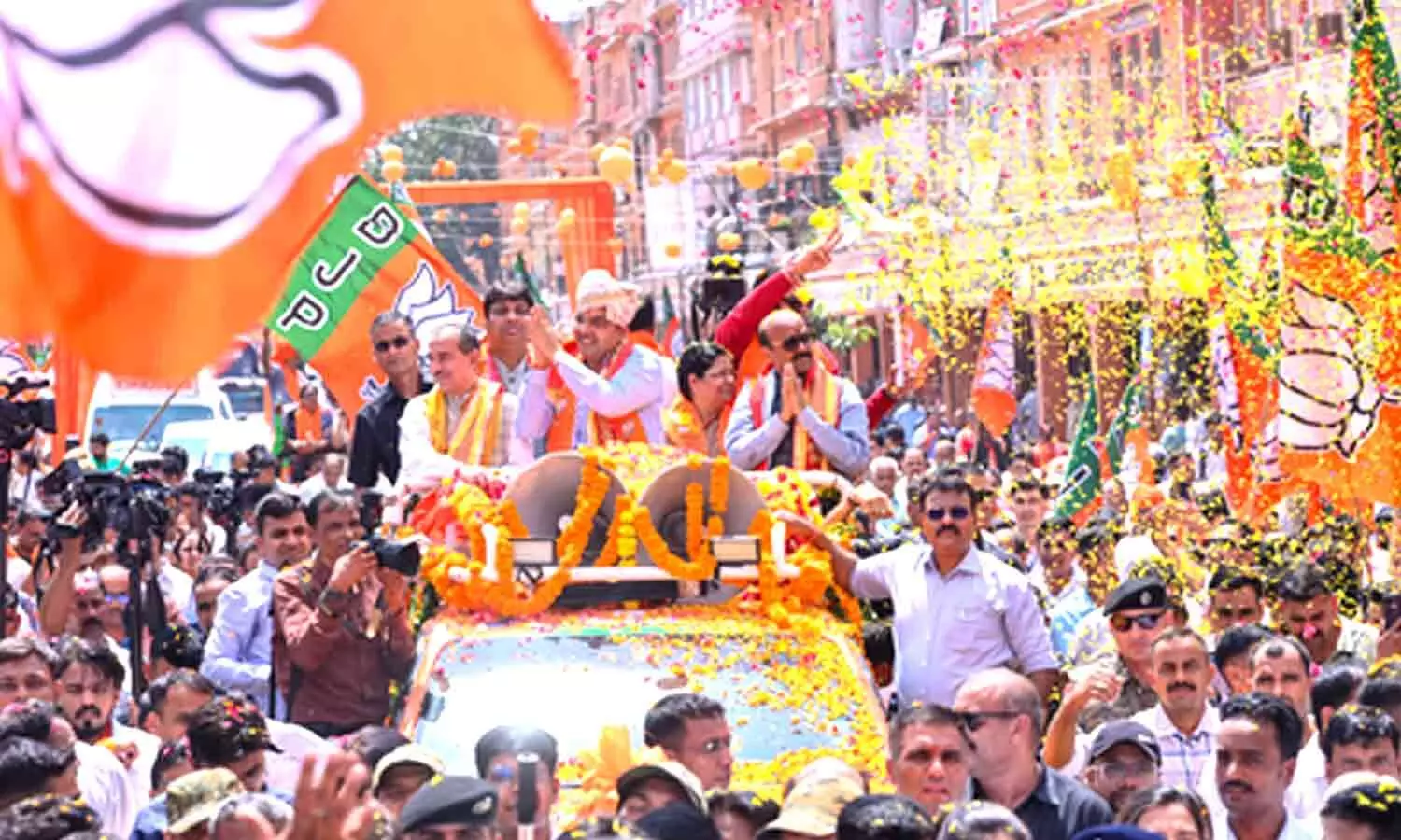 Rajasthan CM holds Jaipur roadshow on final day of campaigning for second phase of civic polls Rajasthan CM holds Jaipur roadshow on final day of campaigning for second phase of civic polls