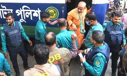 Extreme manifestation of inhumanity: Awami League slams Bdesh govt over imprisonment of Hindu priest Extreme manifestation of inhumanity: Awami League slams Bdesh govt over imprisonment of Hindu priest