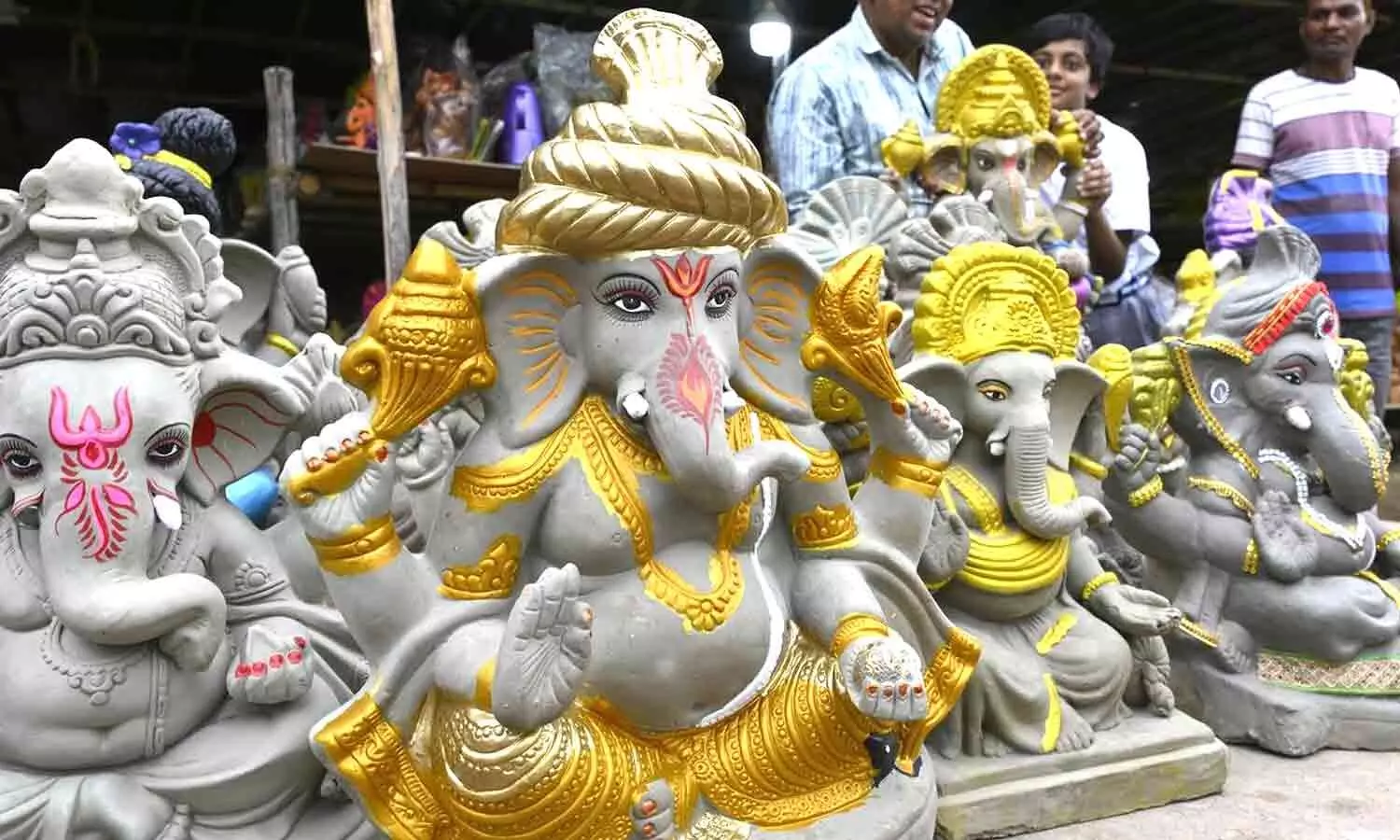 Lord Ganesha idol crafted from gold and diamonds unveiled in Hyderabad Lord Ganesha idol crafted from gold and diamonds unveiled in Hyderabad