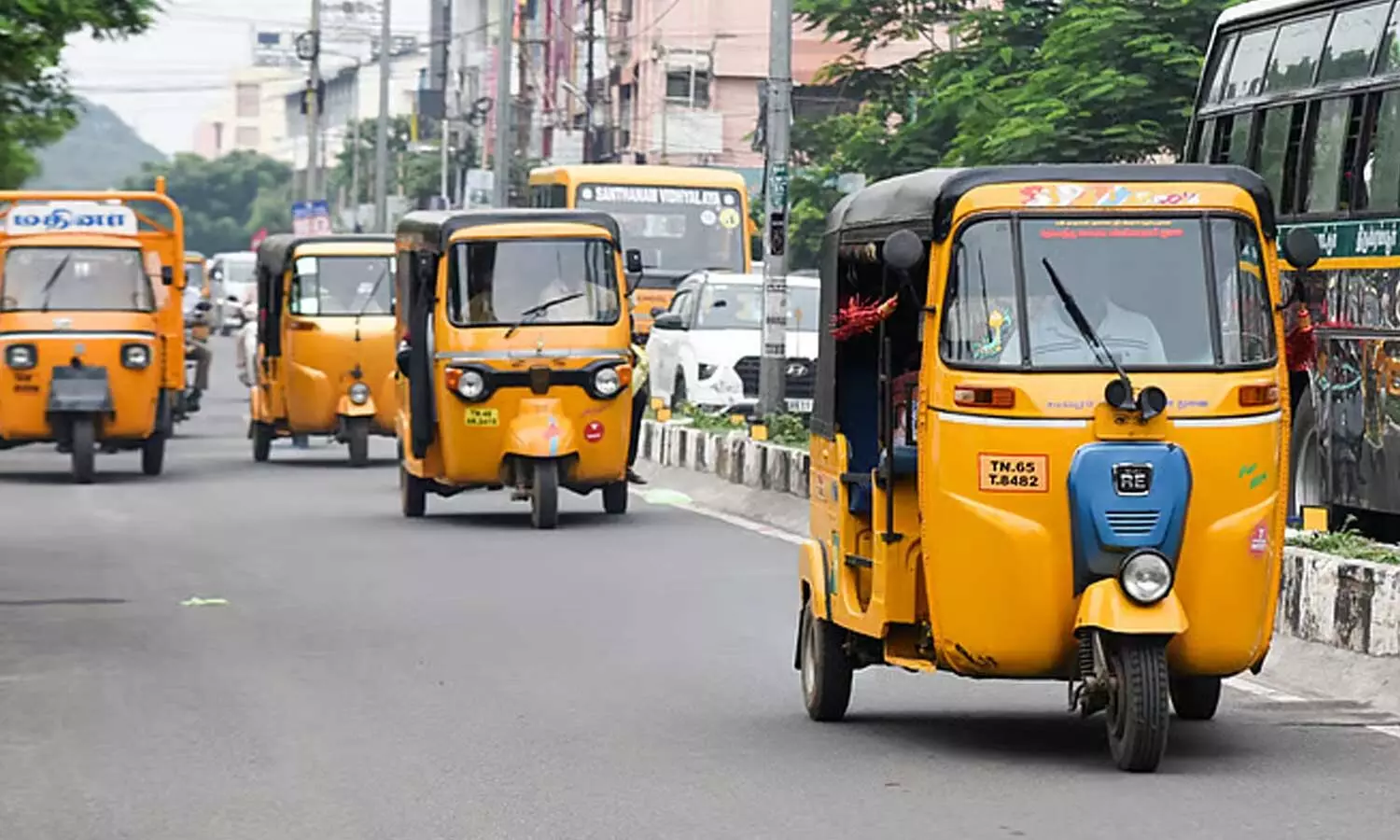 Auto unions announce September 19 stir Auto unions announce September 19 stir