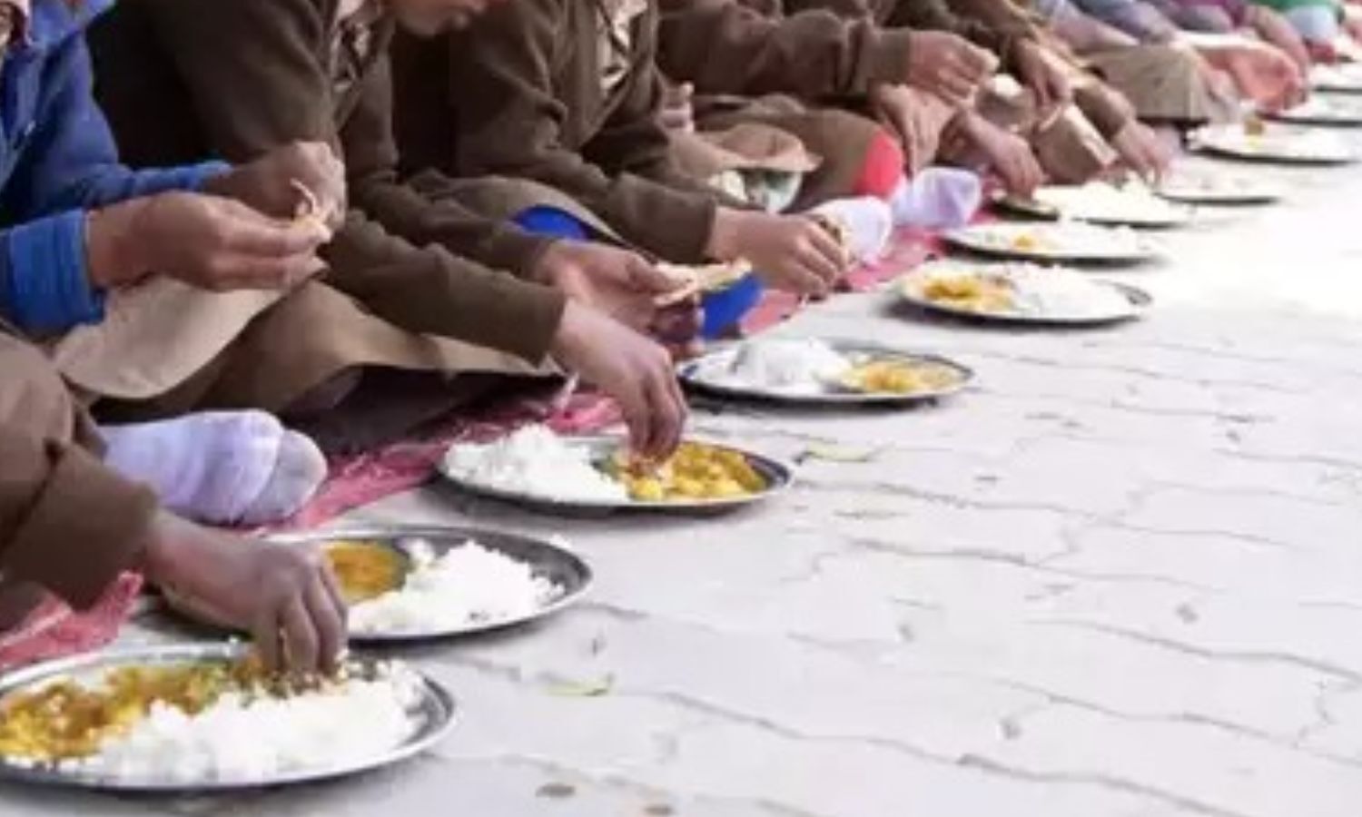 Around a dozen Bihar students fall ill after mid-day meal