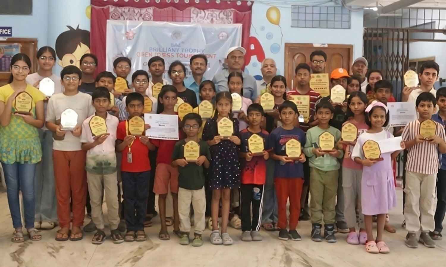 Naga Suryasaketh and Akhil Taneti win Brilliant Trophy titles