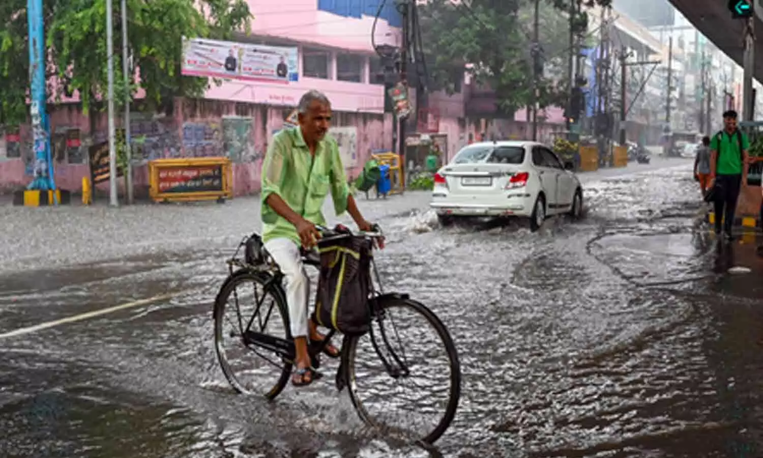 Weather alert issued for 17 Bihar districts; rain and lightning forecast Weather alert issued for 17 Bihar districts; rain and lightning forecast