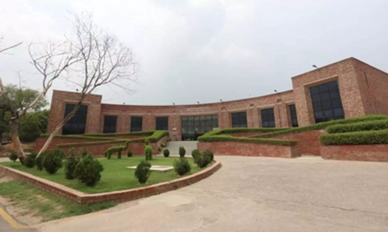 Delhi Commission for Women seeks report from JNU over sexual harassment complaint against professor Delhi Commission for Women seeks report from JNU over sexual harassment complaint against professor