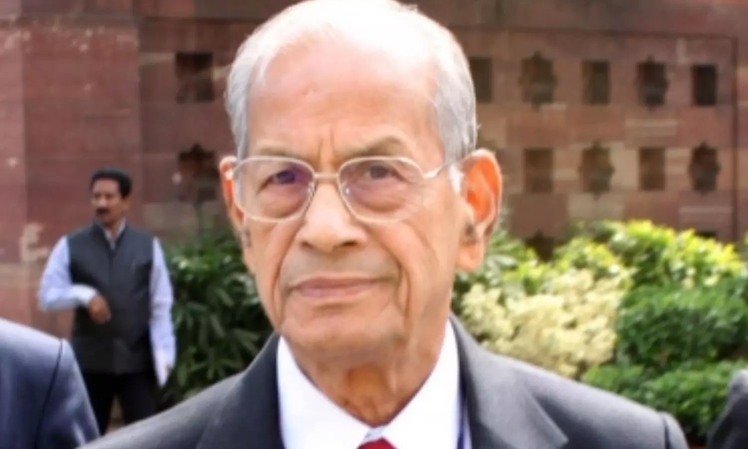Metro Man E. Sreedharan on Tuesday kept alive the prospect of a high-speed rail project in Kerala Metro Man E. Sreedharan on Tuesday kept alive the prospect of a high-speed rail project in Kerala