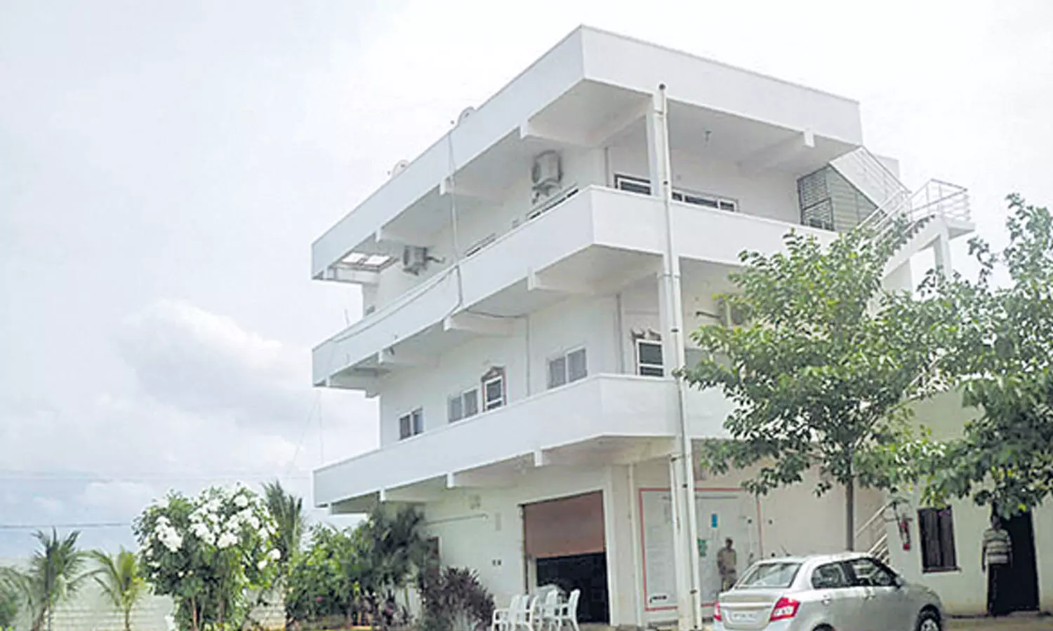 7 BRS leaders held over KCR farmhouse ‘purification’ row 7 BRS leaders held over KCR farmhouse ‘purification’ row