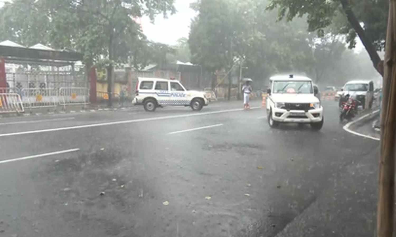 South Bengal Forecasts Five Days Of Rain And Thunderstorms