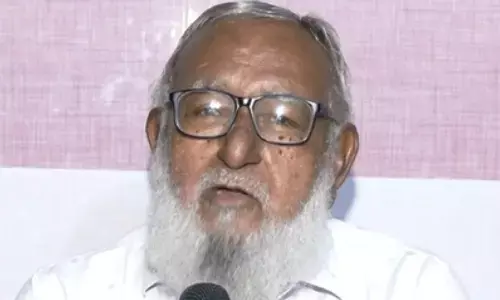 Narendra Modis childhood Daulat Khan Pathan