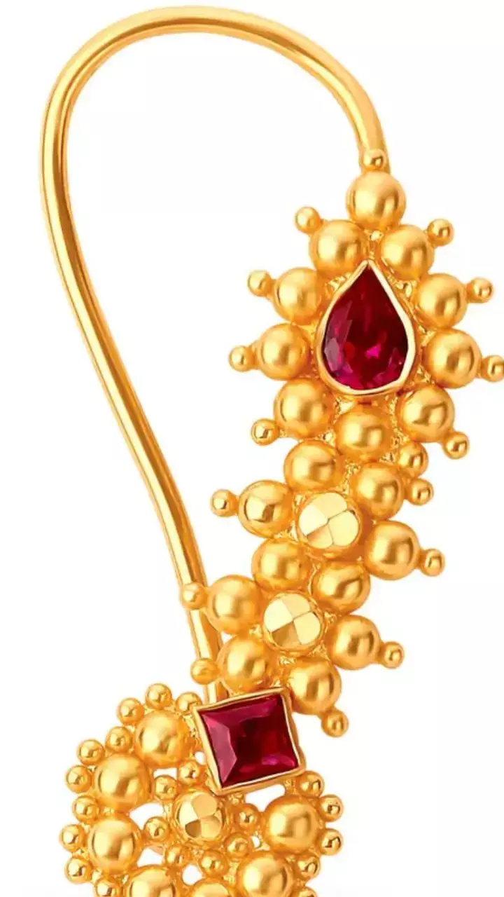 Maharastra Gold Nath Designs: Explore the trendy collection Maharastra Gold Nath Designs: Explore the trendy collection