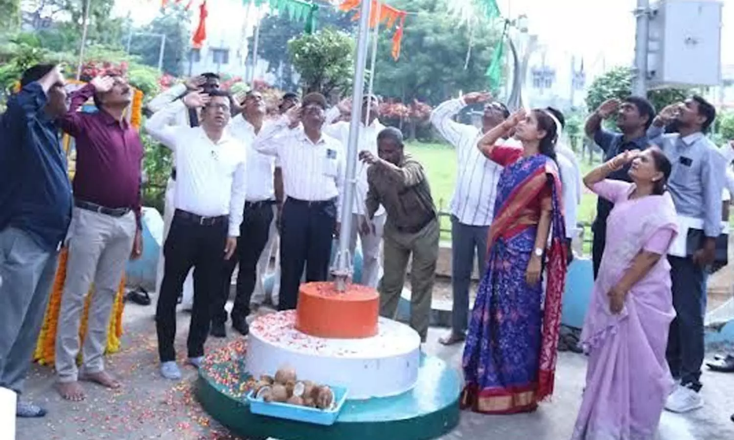 GWMC celebrates Praja Palana Dinotsavam with flag hoisting in Warangal GWMC celebrates Praja Palana Dinotsavam with flag hoisting in Warangal