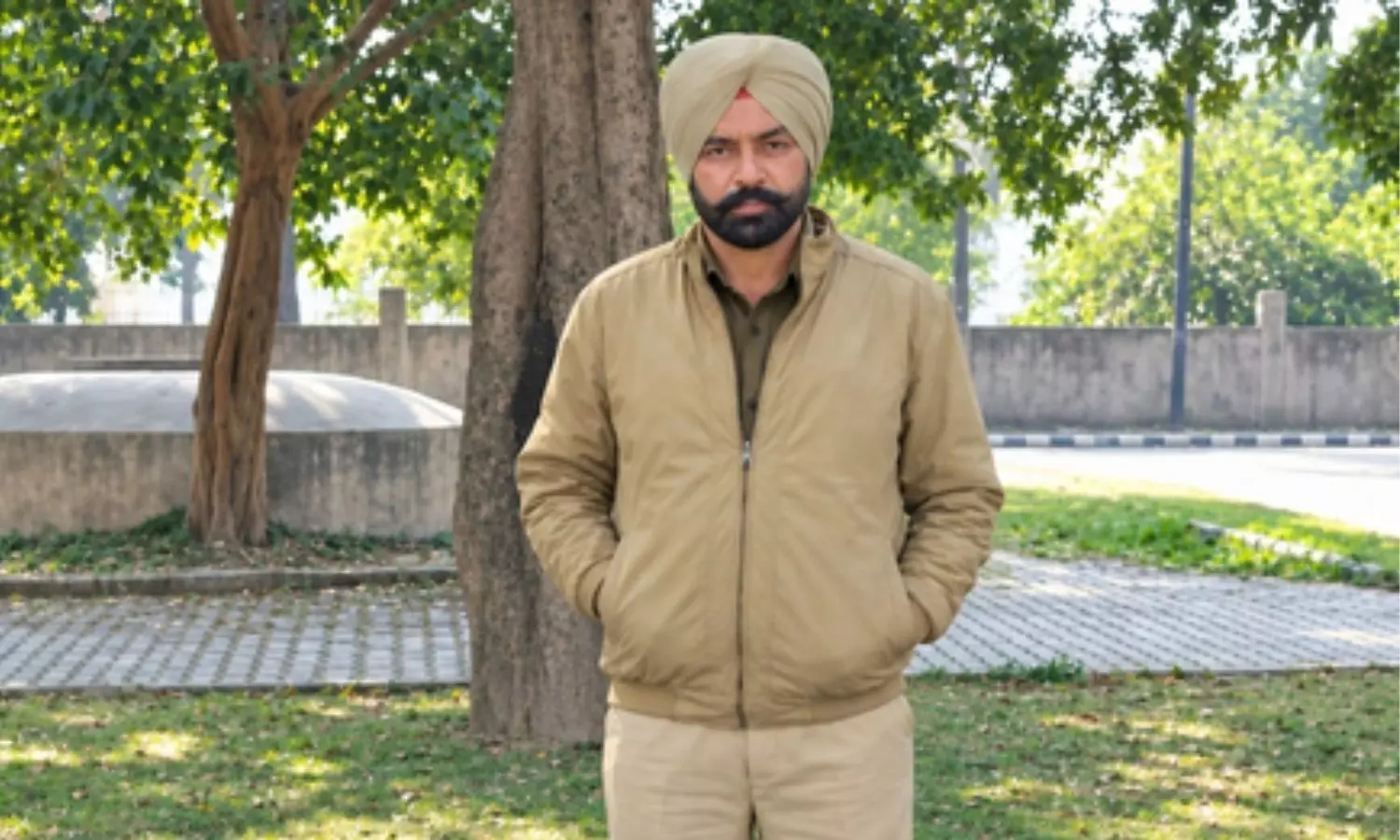 Punjab Police Assistant Sub-Inspector being shot dead while on duty in Amritsar Punjab Police Assistant Sub-Inspector being shot dead while on duty in Amritsar