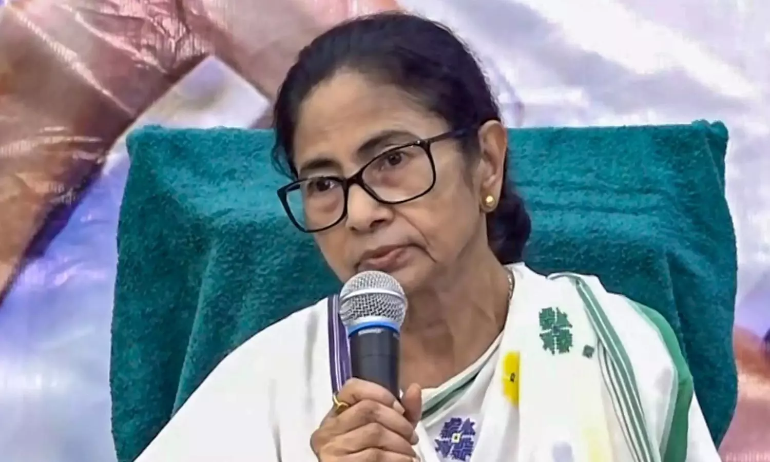 Mamata Banerjee To Back Congress After Her Candidate Withdraws Mamata Banerjee To Back Congress After Her Candidate Withdraws