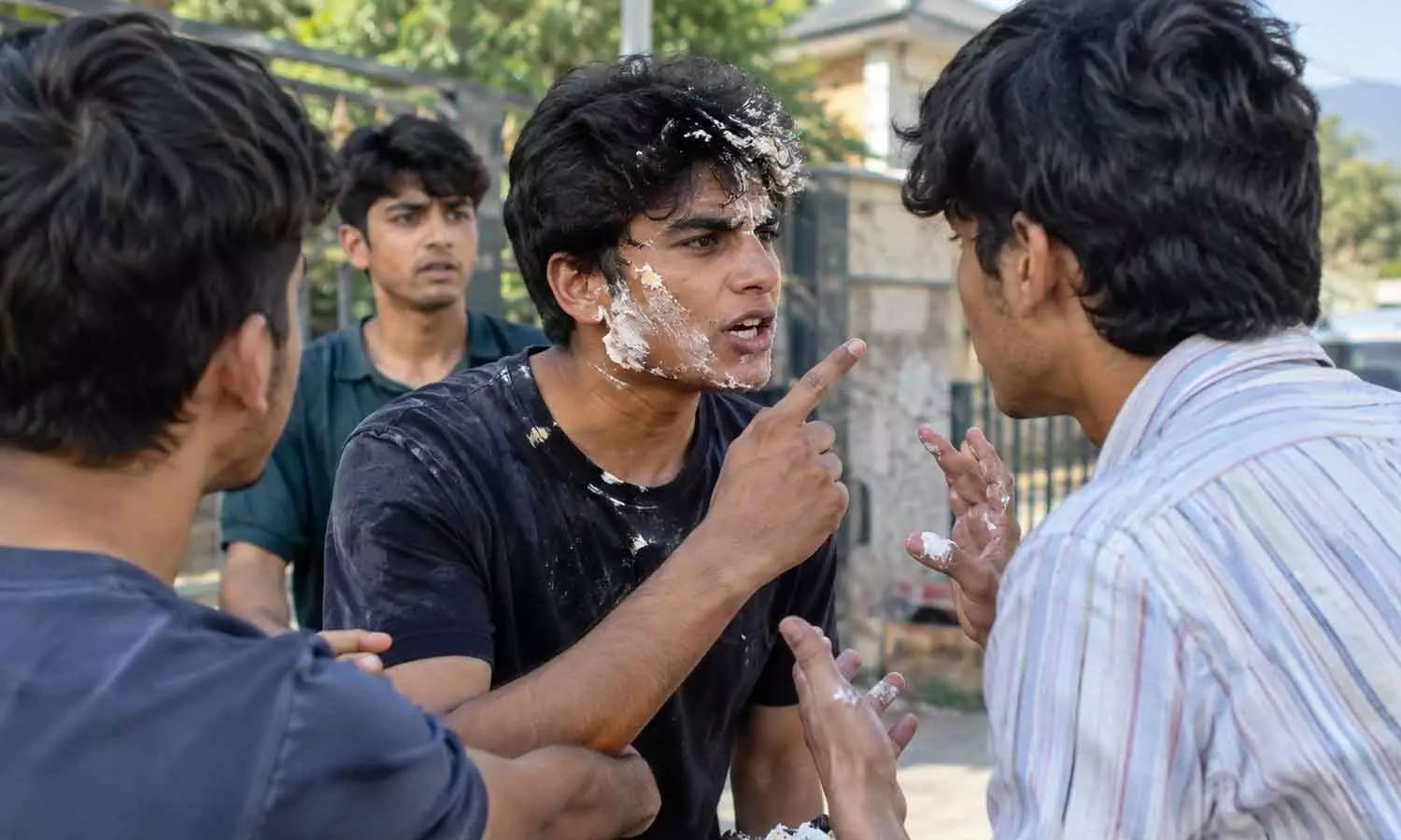 Birthday boy kills friend for smearing cake on his face Birthday boy kills friend for smearing cake on his face