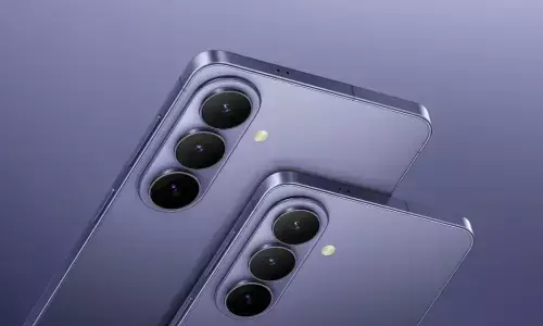 On September 18 just as sales began for Apple’s generation iPhone 18 Pro series Samsung announced a price increase of Rs 20,000 On September 18 just as sales began for Apple’s generation iPhone 18 Pro series Samsung announced a price increase of Rs 20,000